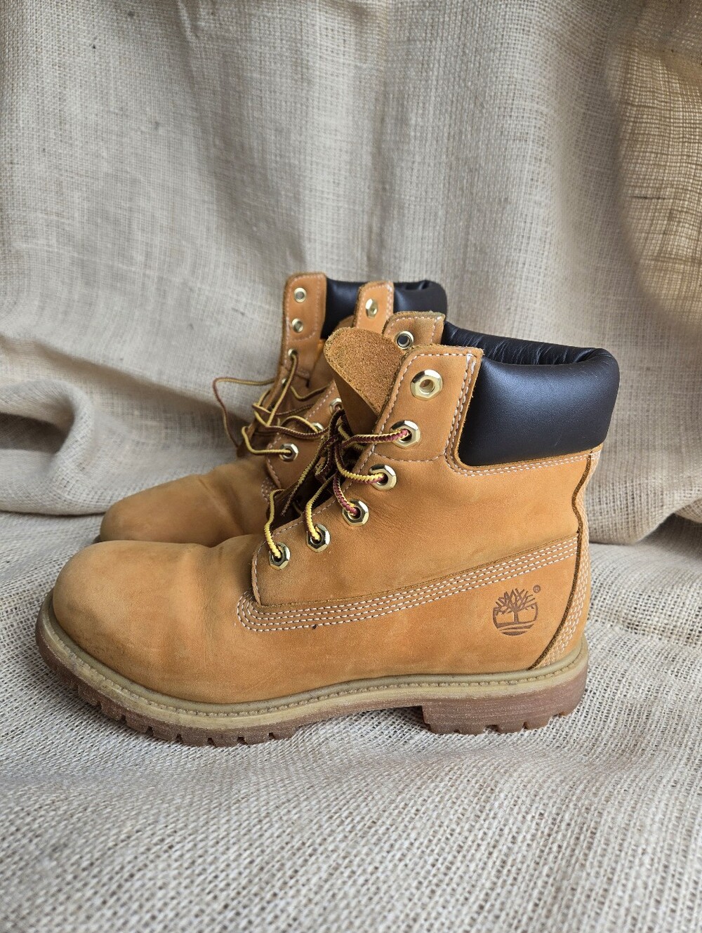 Timberland Premium Waterproof Boots Women’s Size 9 Wheat